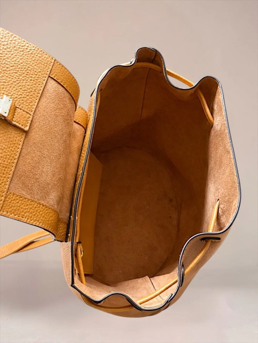 RADLEY LONDON Tan Leather Backpack with Gold Hardware